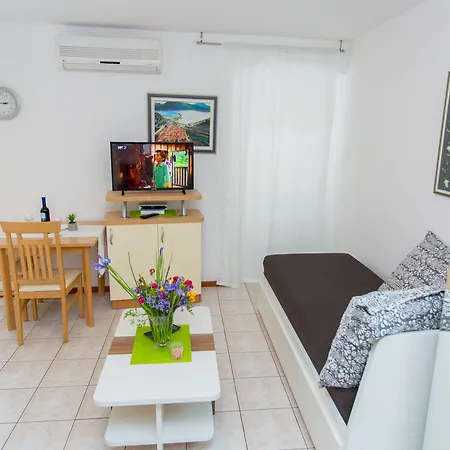 ゲストハウス Sol ストン